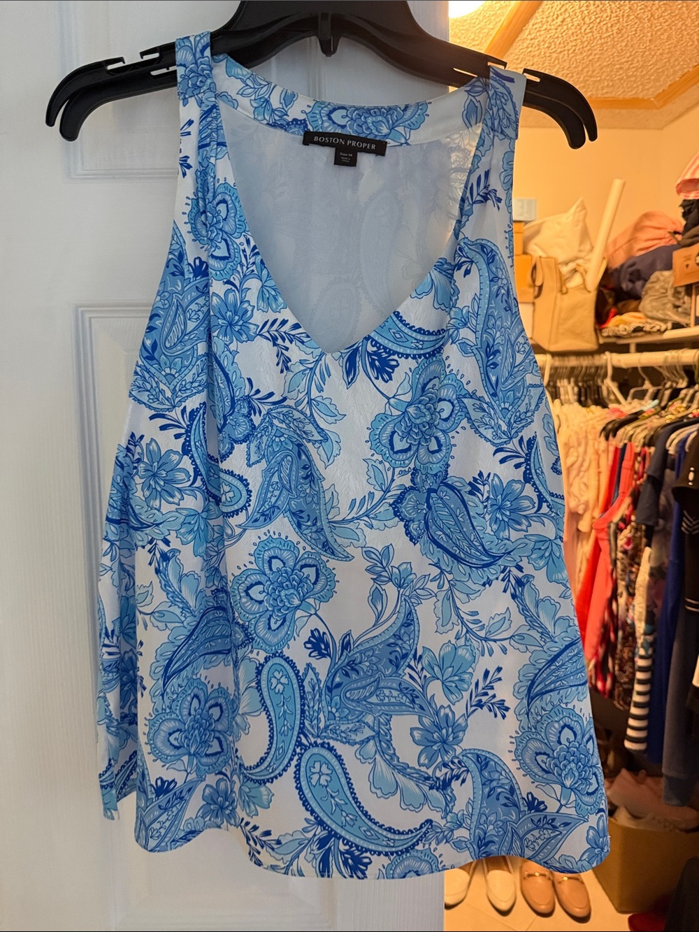 Boston Proper White and Blue Paisley V-Neck Sleeveless Camisole